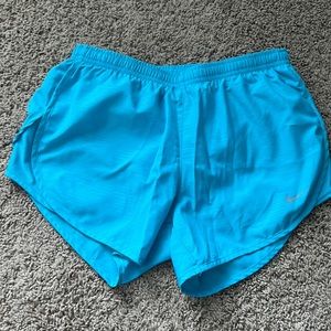 Nike Tempo Shorts - Womens XS